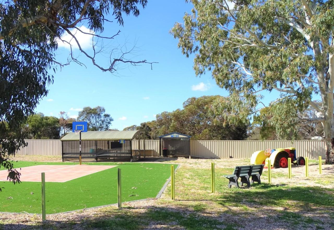 Moonta Bay Cabins Motel Port Moonta Exterior foto