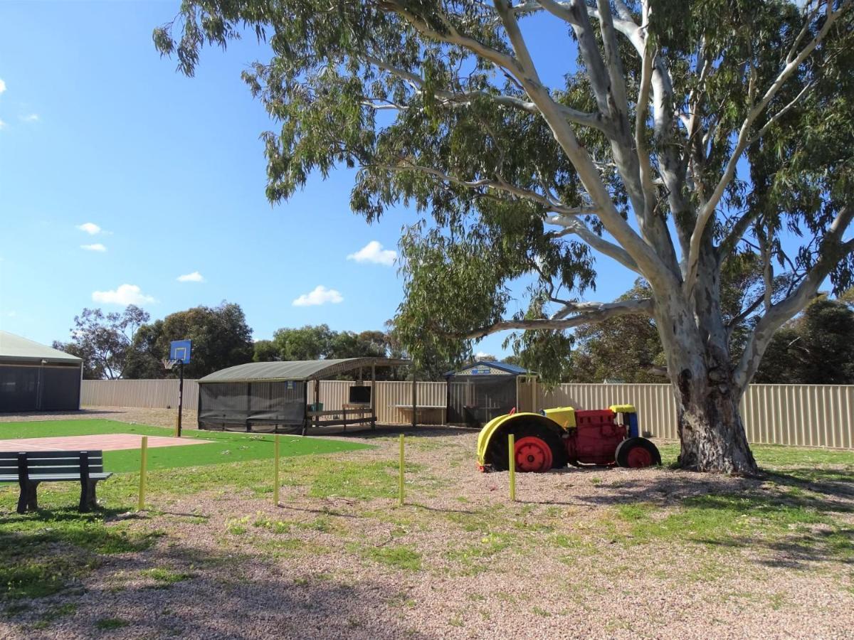 Moonta Bay Cabins Motel Port Moonta Exterior foto