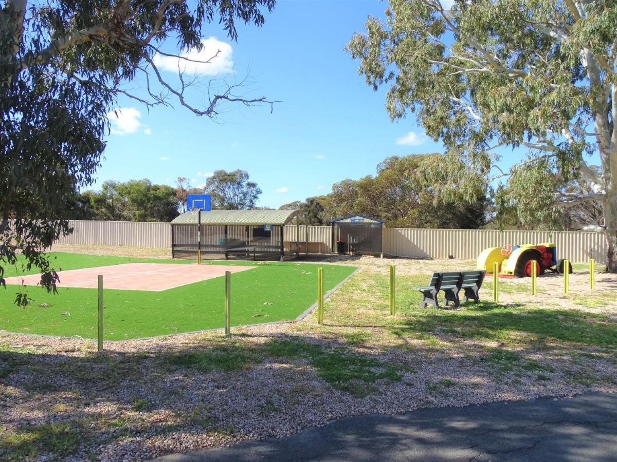 Moonta Bay Cabins Motel Port Moonta Exterior foto