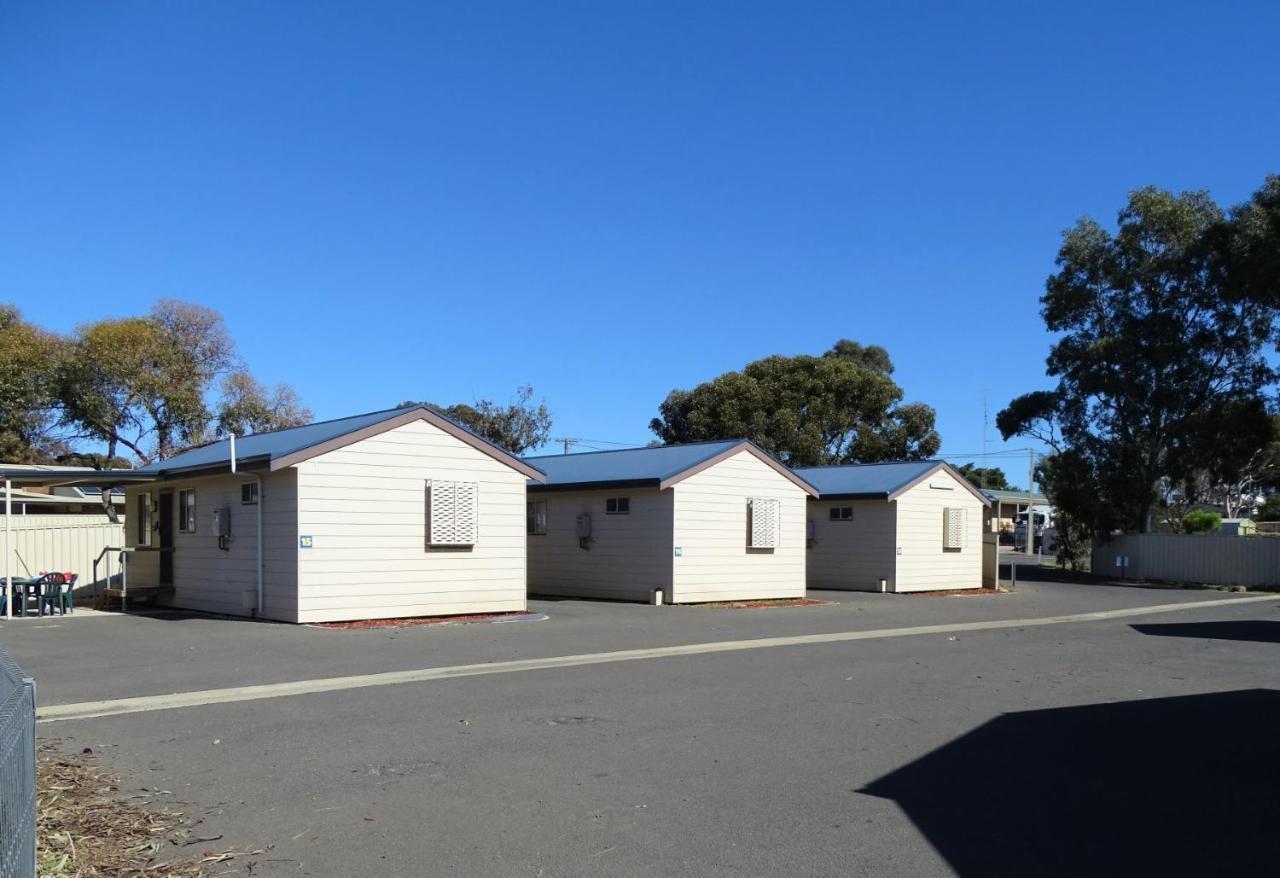 Moonta Bay Cabins Motel Port Moonta Exterior foto